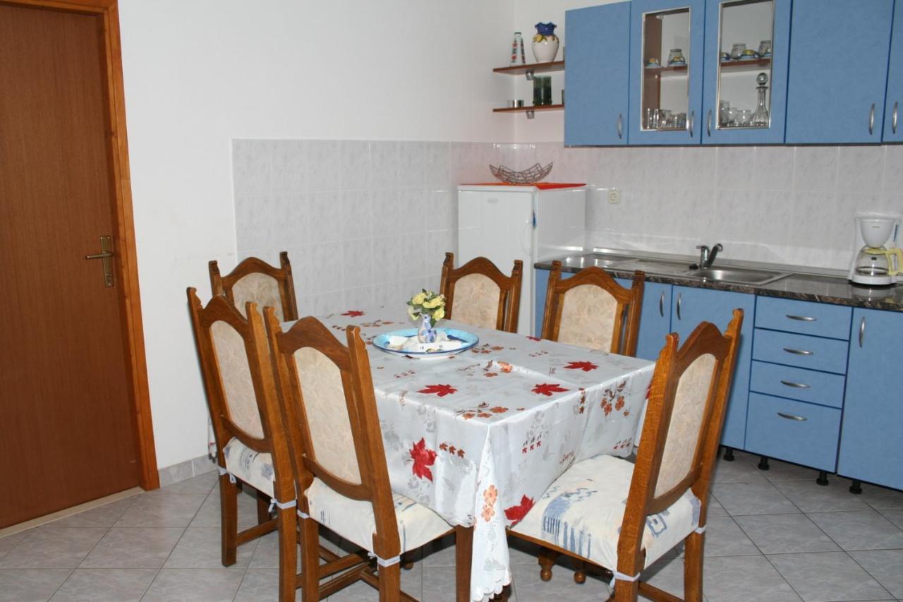 Apartments And Rooms By The Sea Sutivan, Brac - 2943 Exterior foto